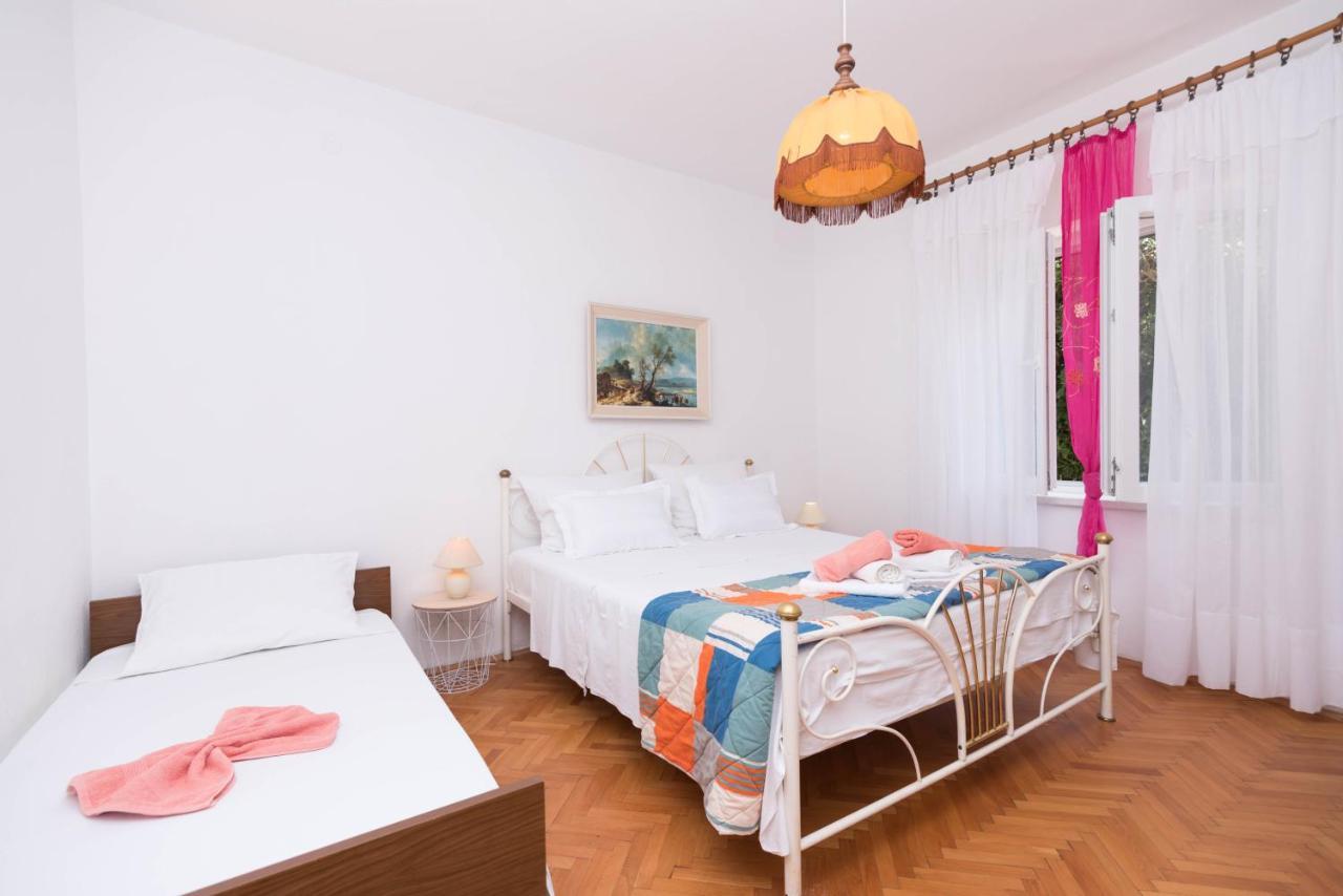Apartments Salis Pag Town Exterior foto